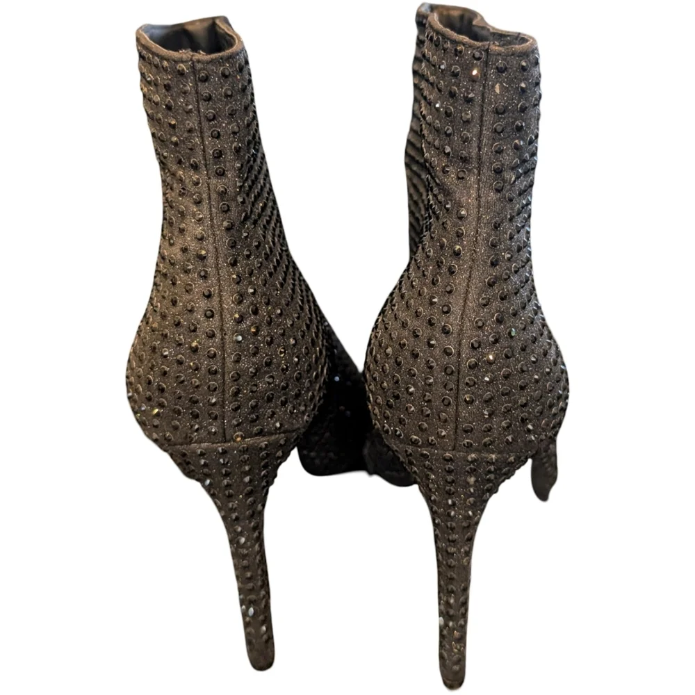 Jewel Badgley Mischka Jude Rhinestone Ankle Bootie Pointed Toe High Heel Size 8